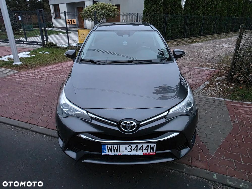 Toyota Avensis 2.0 D-4D Premium - 5