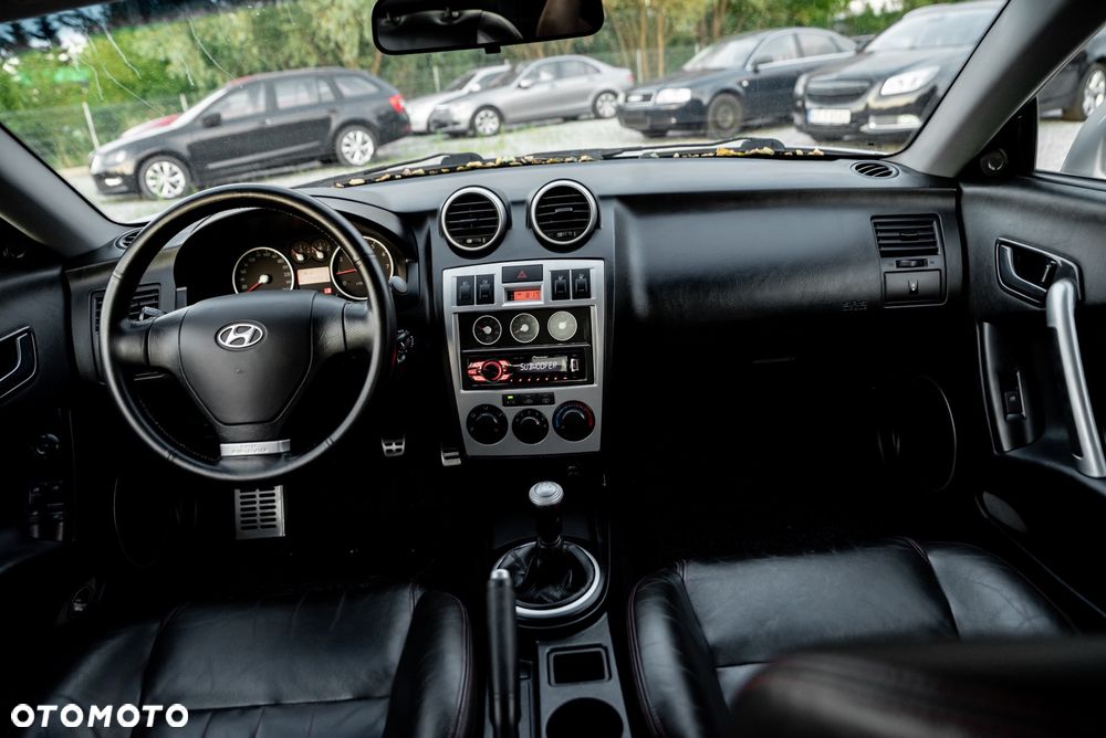 Hyundai Coupe 2.0 GLS - 28