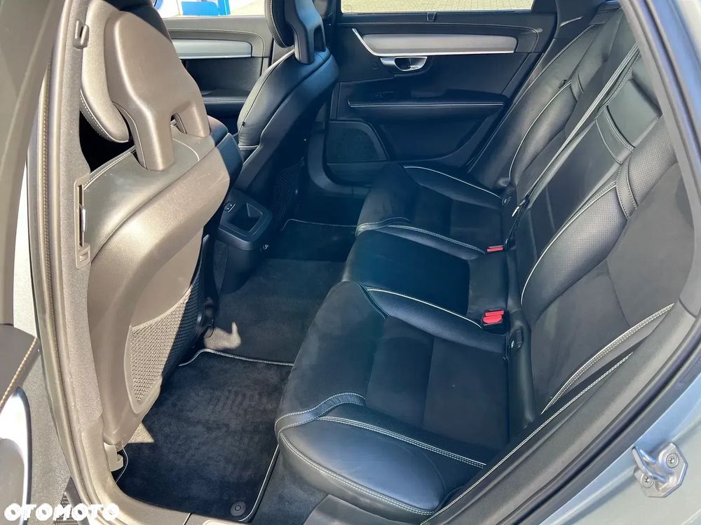 Volvo V90 D5 AWD Geartronic Inscription - 9