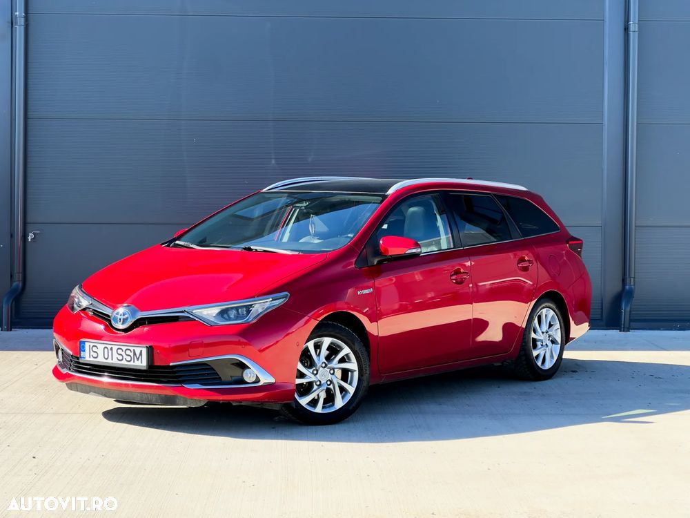 Toyota Auris 1.8 L VVT-i Sol+ - 1