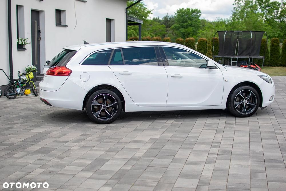 Opel Insignia - 10