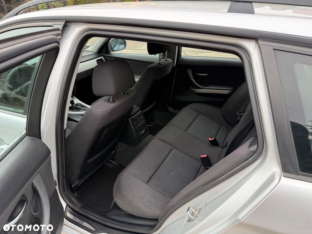 BMW Seria 3 320d Efficient Dynamics - 11