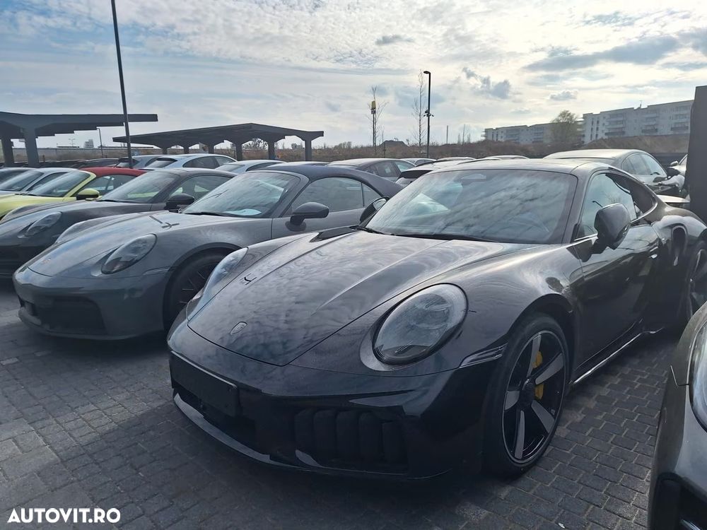 Porsche 911-TURBO-S - 1
