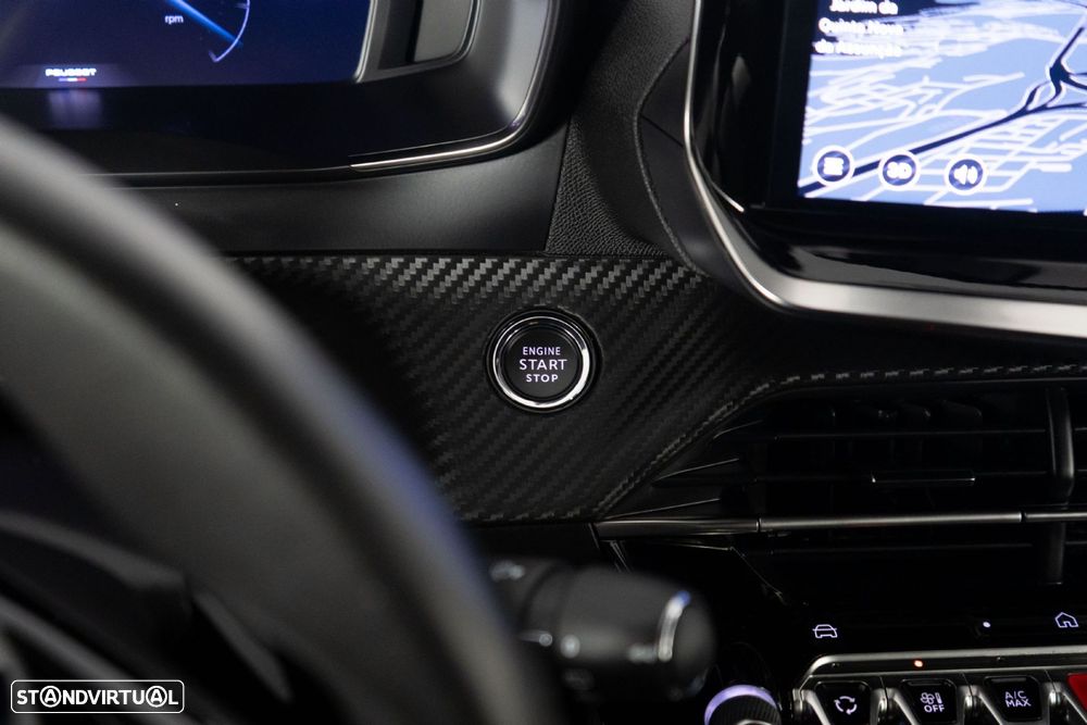 Peugeot 2008 1.2 PureTech Allure Pack EAT8 - 21