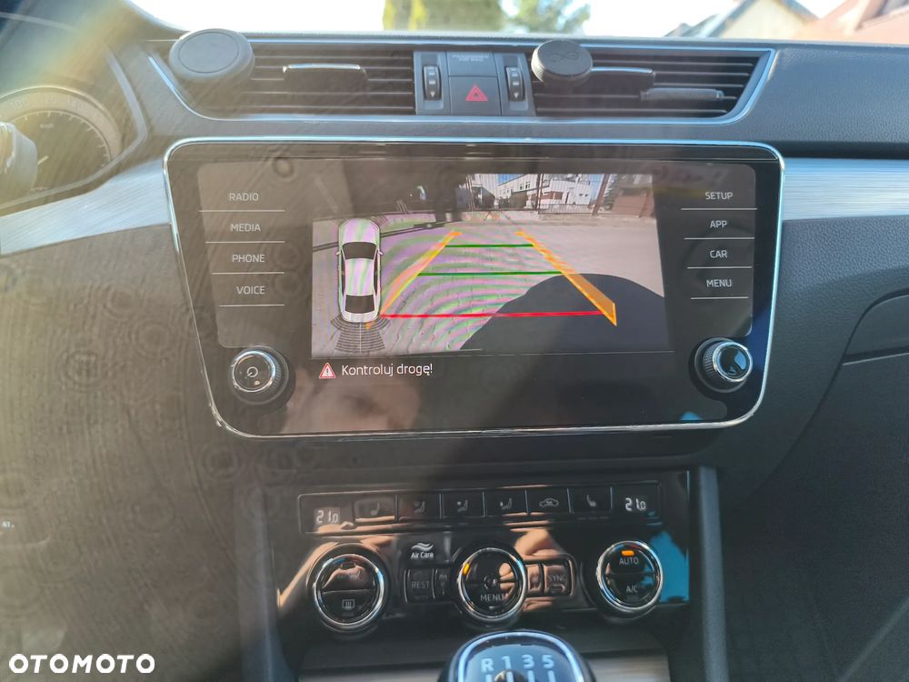 Skoda Superb ver-2-0-tdi-ambition - 18