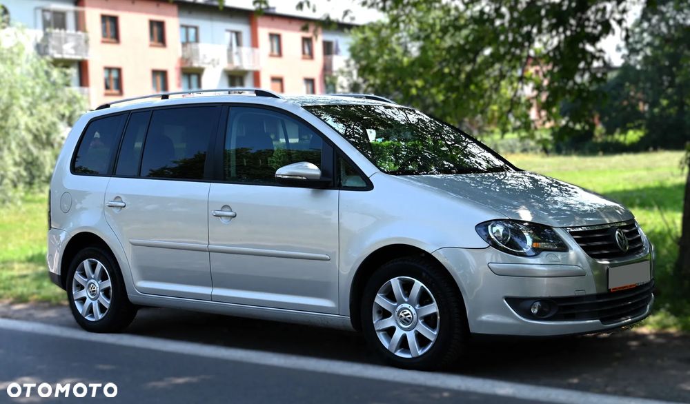 Volkswagen Touran 1.4 TSI Trendline - 4