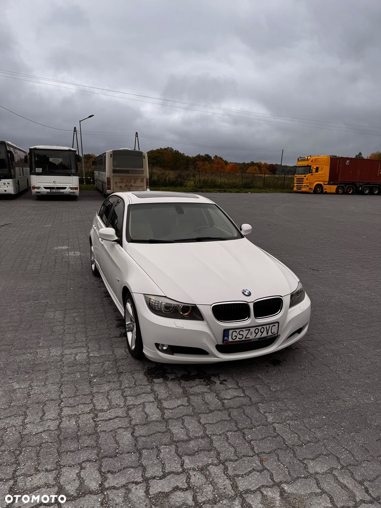 BMW Seria 3 320i - 15