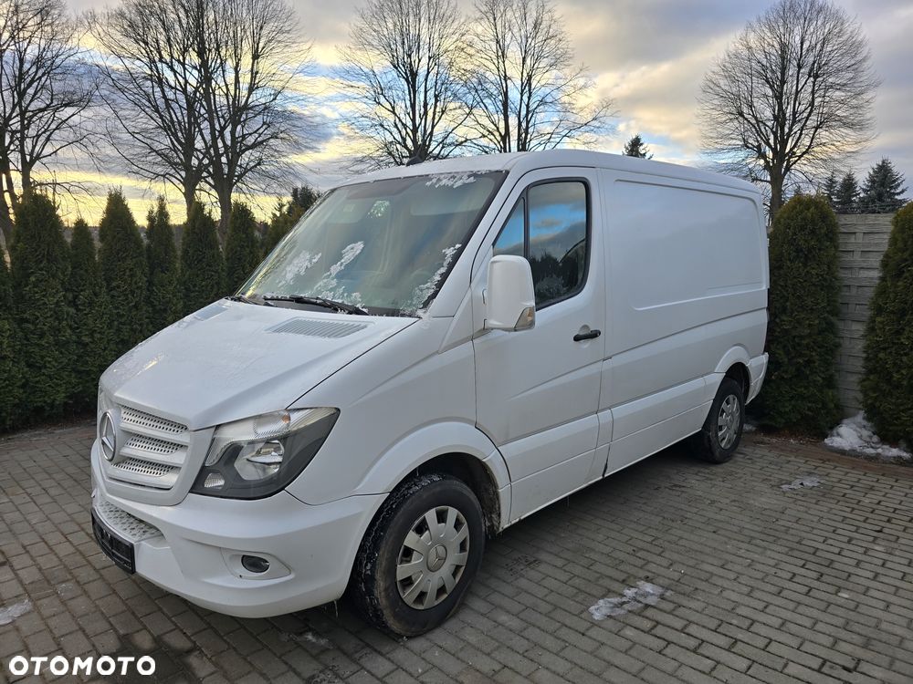 Mercedes-Benz Sprinter - 1