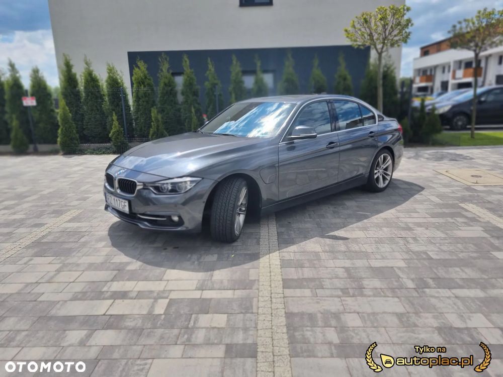 BMW Seria 3 330e iPerformance Luxury Line - 1