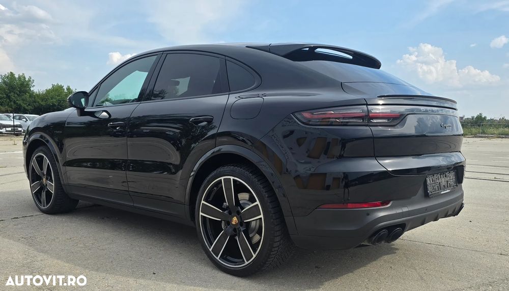 Porsche Cayenne Coupe - 11
