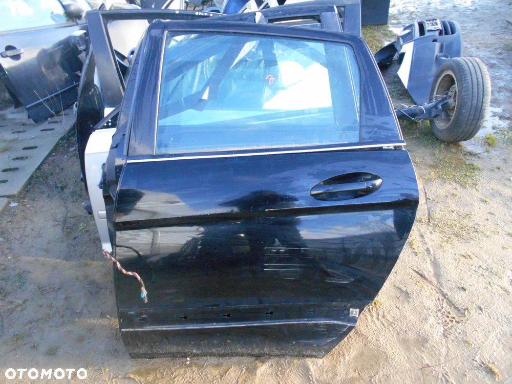 MERCEDES B KLASA W245 DRZWI LEWY TYŁ - 1