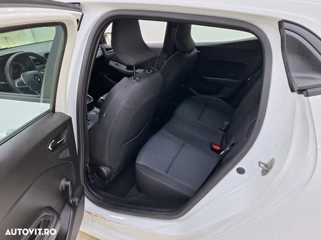 Renault Clio - 8