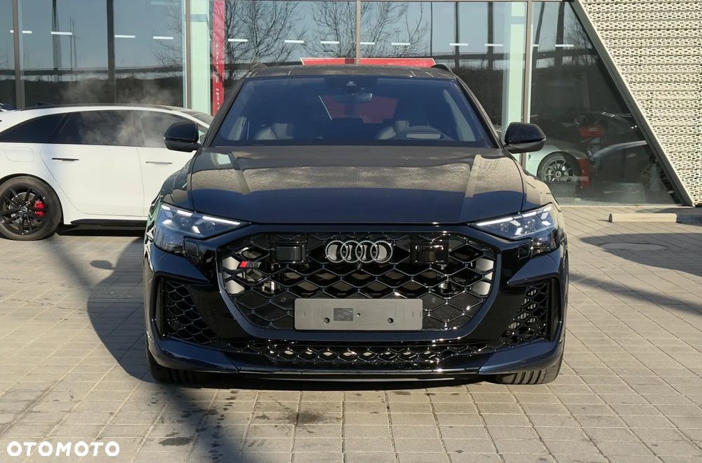 Audi RS Q8 - 7