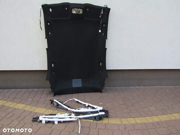 PODSUFITKA KURTYNY KOMPLET TOYOTA YARIS CROSS 22 25R