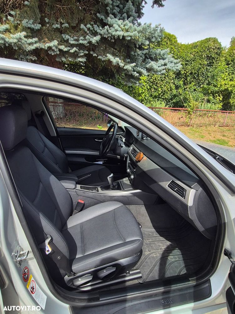 BMW Seria 3 320d - 5