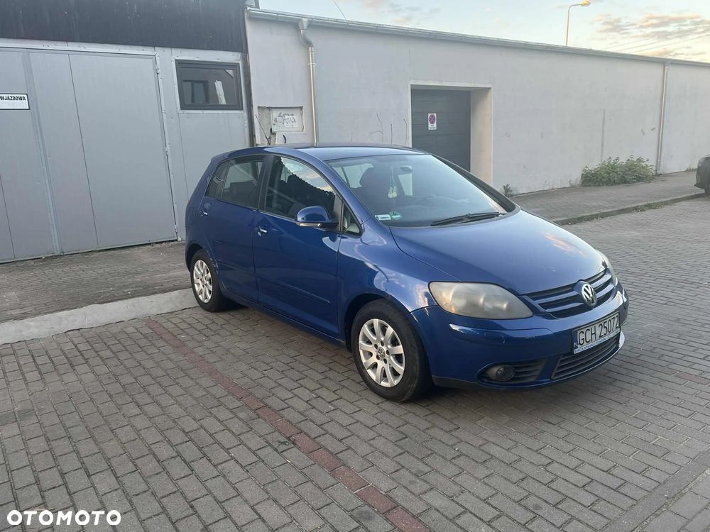 Volkswagen Golf - 2