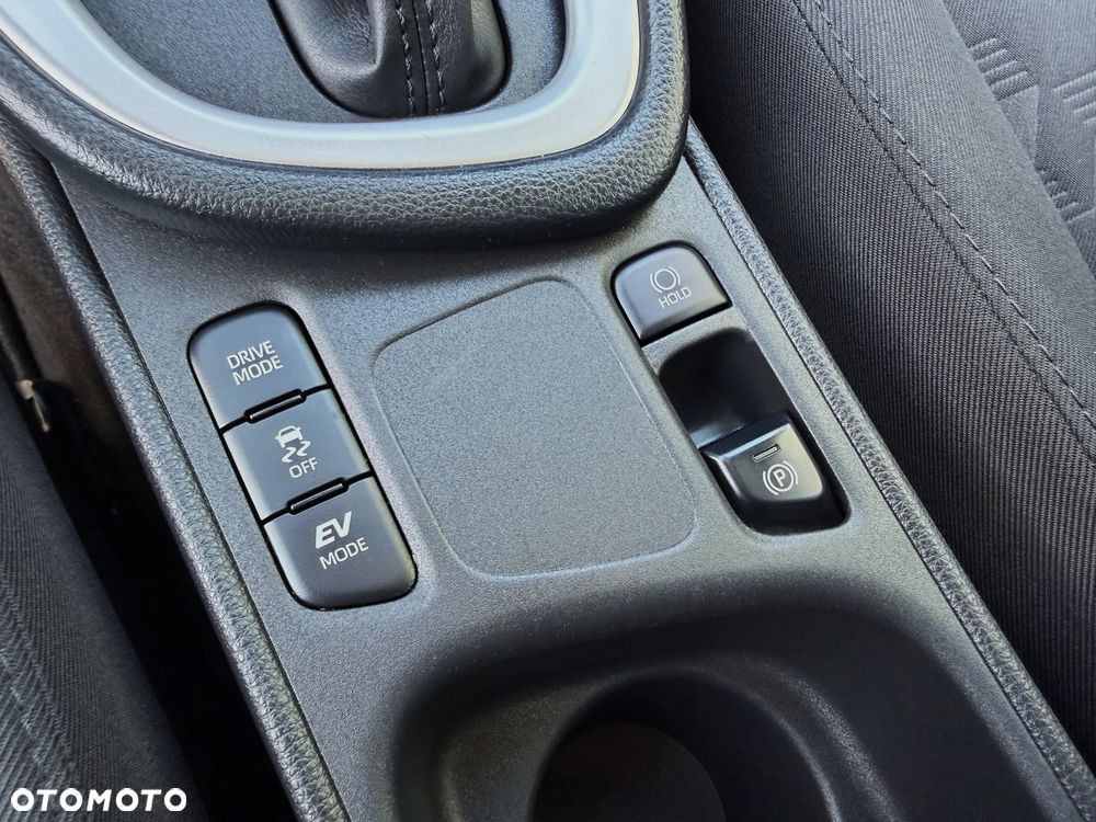 Toyota Yaris Hybrid 1.5 Comfort - 31