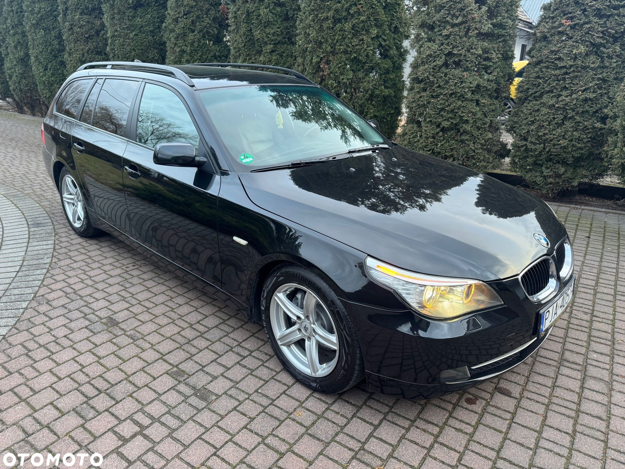 BMW Seria 5 525d Touring Edition Exclusive - 2