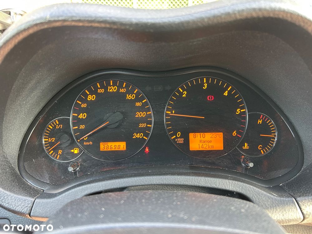 Toyota Avensis 2.2 D-CAT Prestige - 9