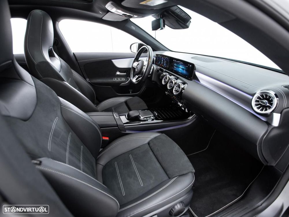 Mercedes-Benz CLA 250 e Shooting Brake AMG Line - 11