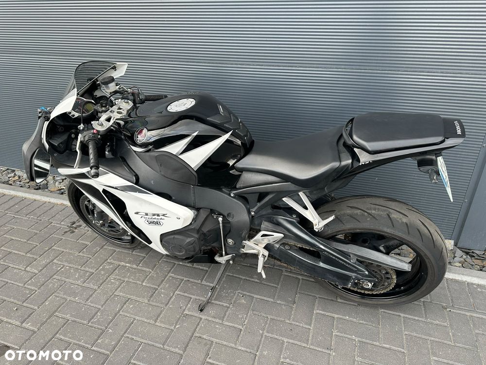 Honda CBR - 3