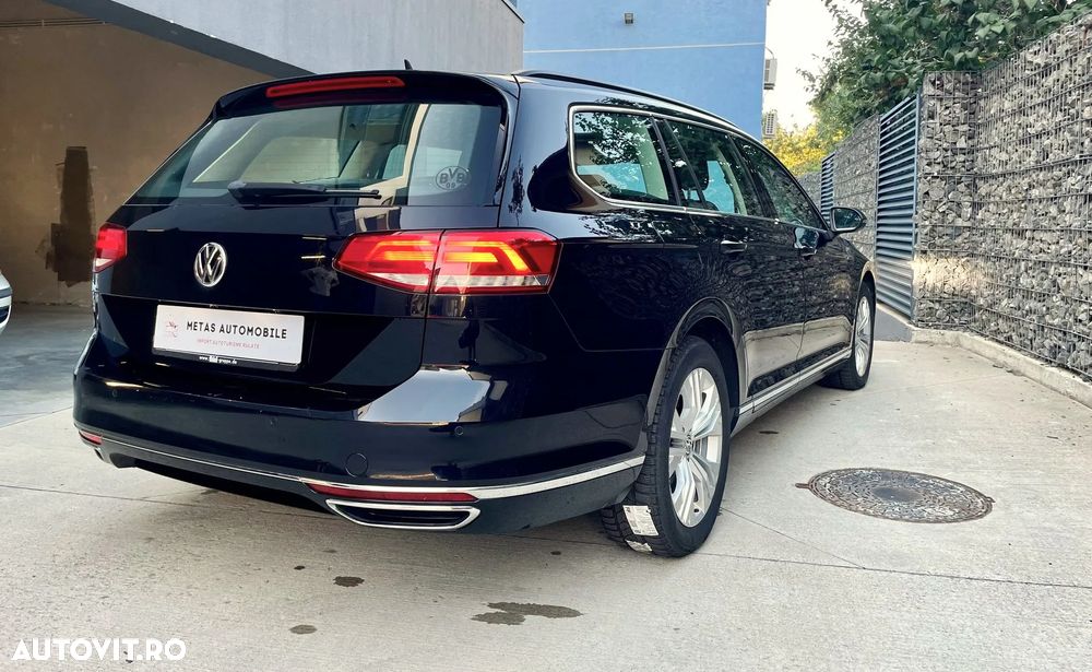 Volkswagen Passat 2.0 TDI DSG 4Motion Comfortline - 13