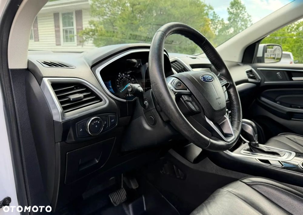 Ford Edge - 10