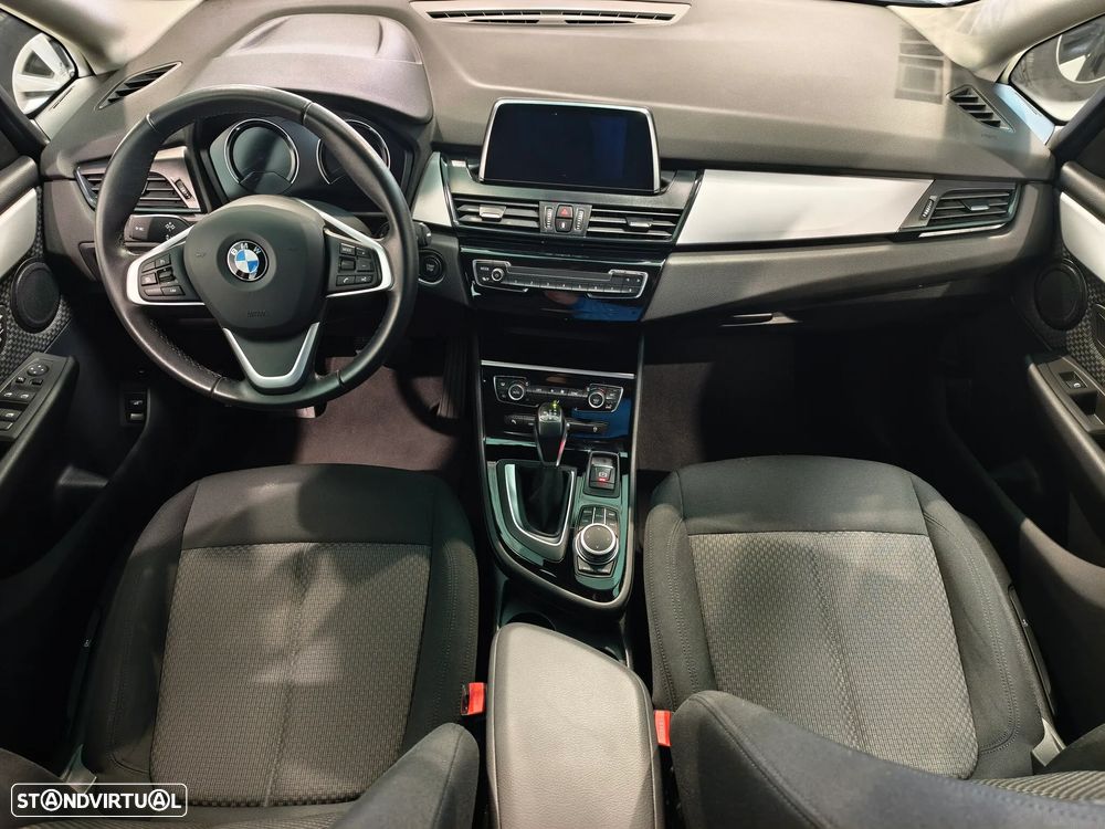 BMW 225xe Active Tourer Advantage - 13