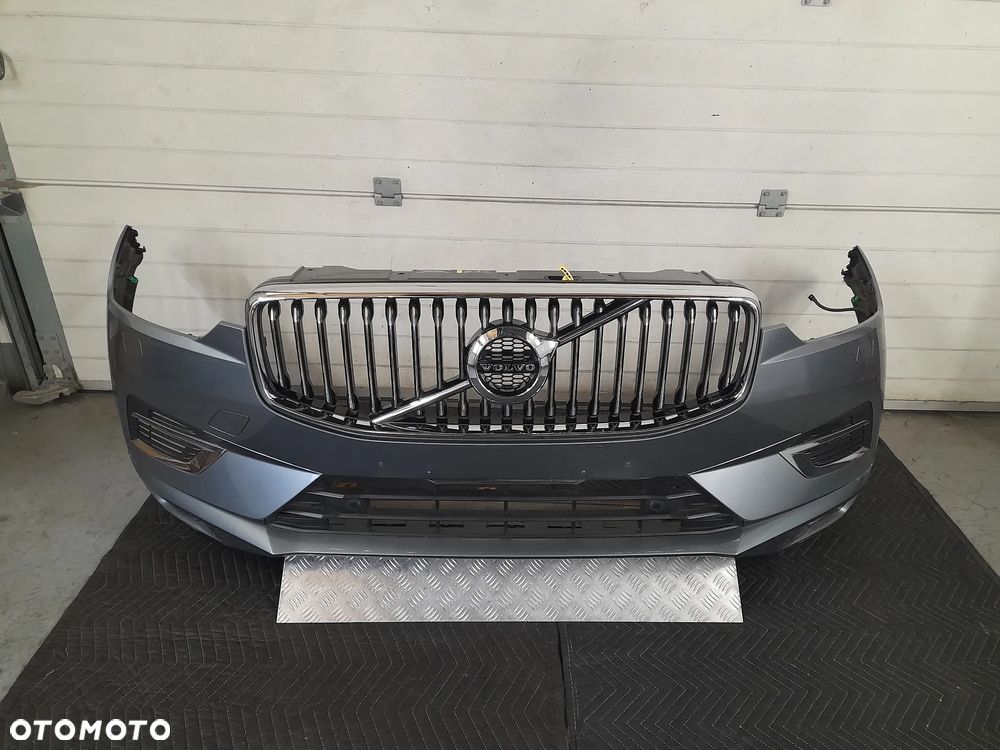 Zderzak przód kompletny inscription kol.714 sprysk 4pdc Volvo XC60 II 19r - 2
