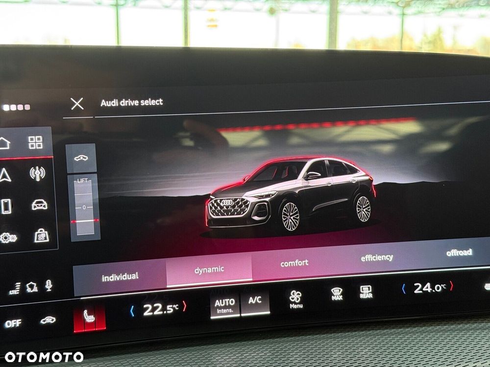 Audi Q5 Sportback - 24