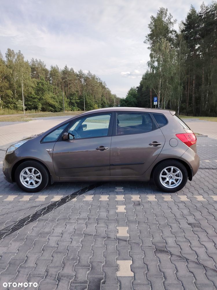 Kia Venga - 3