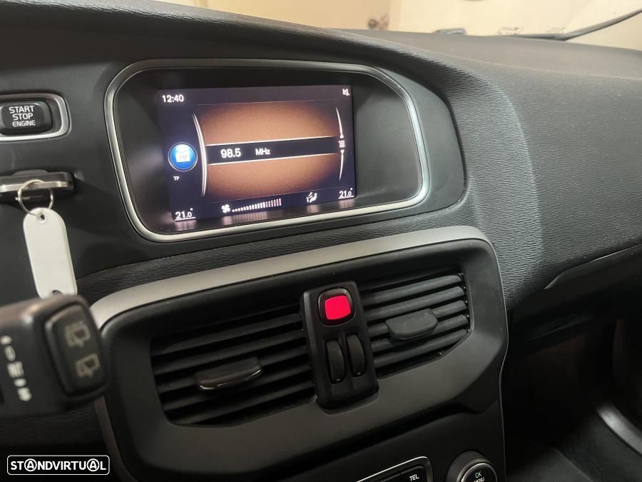 Volvo V40 Cross Country 2.0 D3 Summum - 14