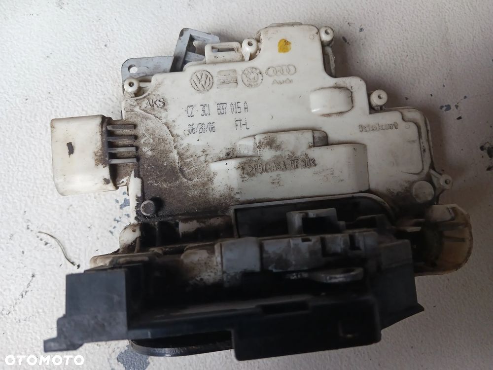 Zamek drzwi Volkswagen Passat B6 sedan kombi 9PIN prawy lewy przód tył przedni tylny 3C1837916A 3C4839016A 3C4839015A 3C1837015A - 3