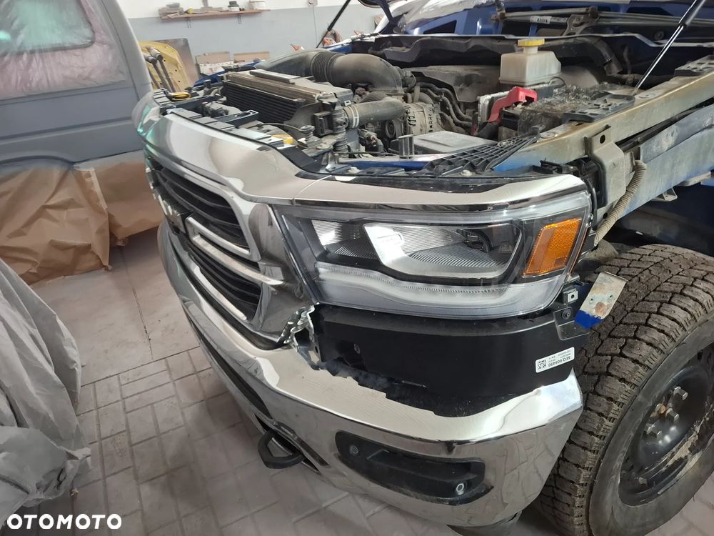 Zderzak dodge ram - 3