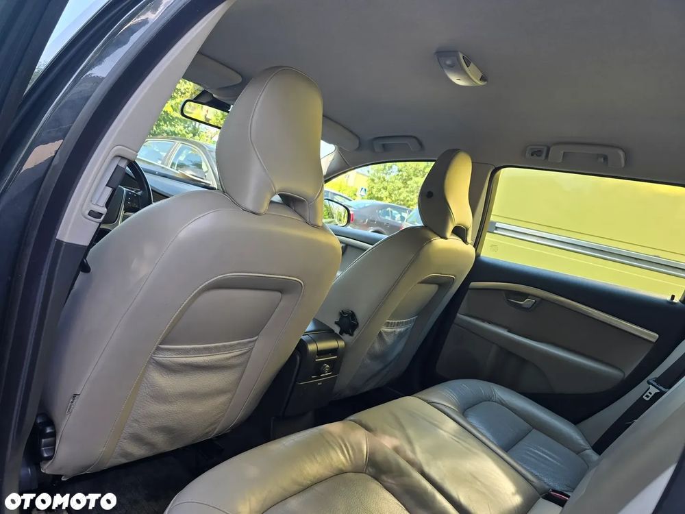 Volvo V70 2.0D Momentum - 28