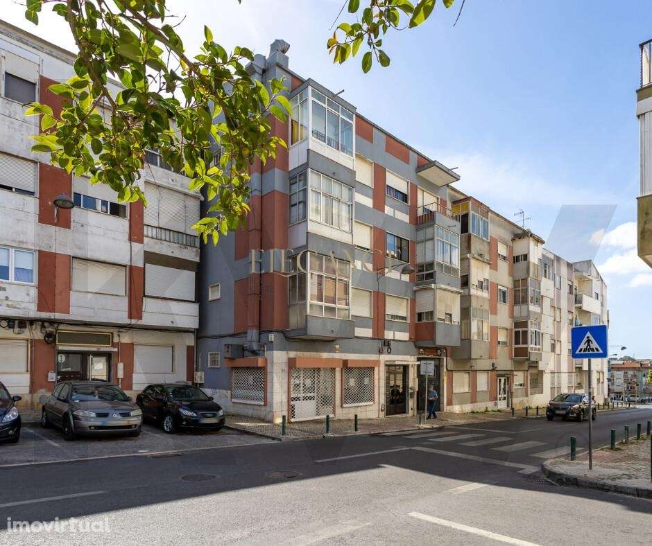 Excelente oportunidade em Agualva -Cacém  - Apartamento T2 com Terra - Grande imagem: 2/30