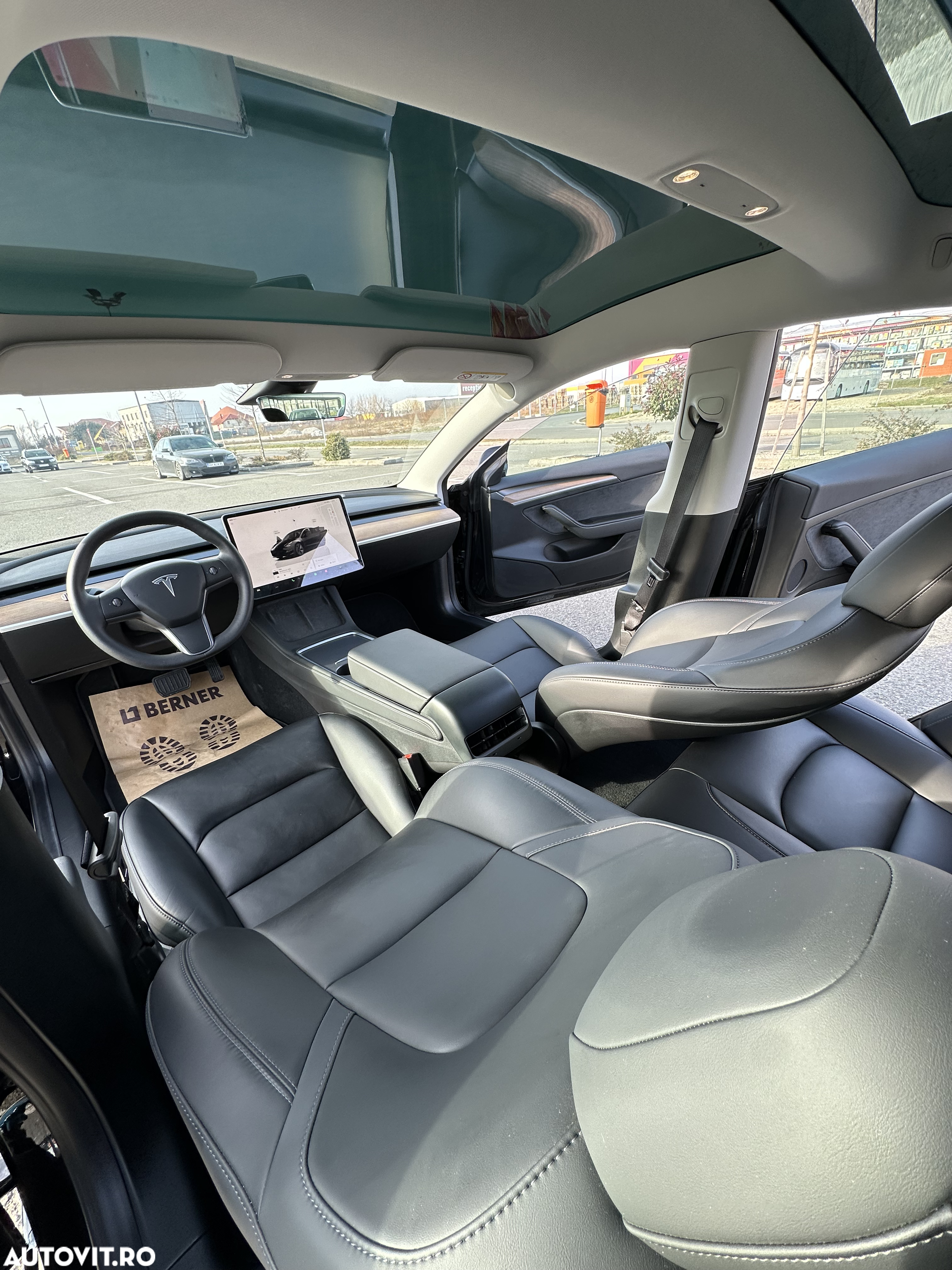 Tesla Model 3 - 17
