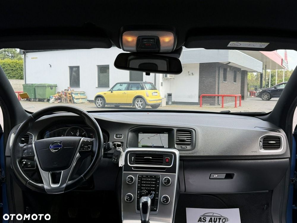 Volvo S60 D3 Summum - 6