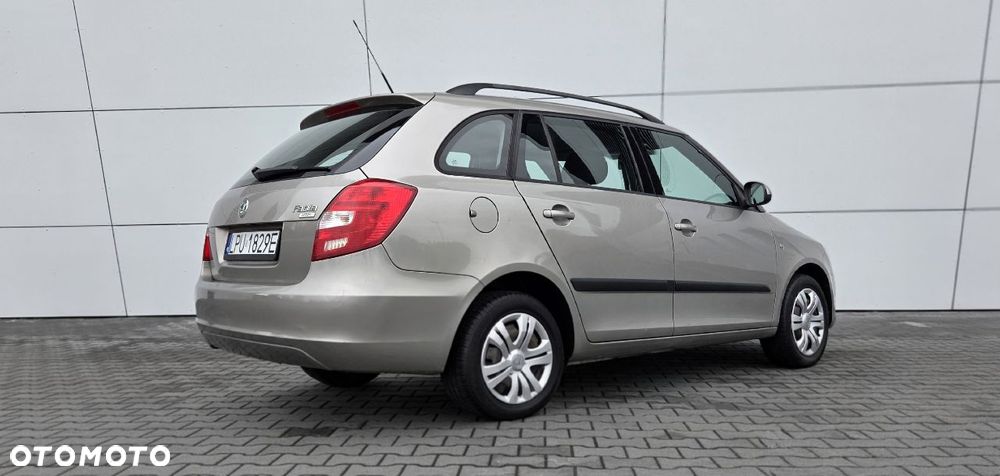 Skoda Fabia 1.2 HTP Ambiente - 13