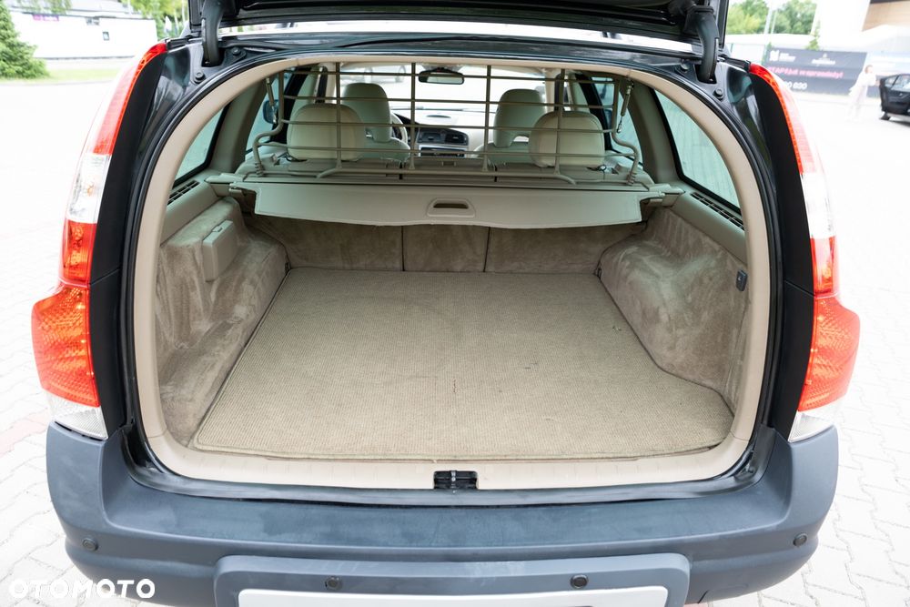 Volvo XC 70 AWD Momentum - 20