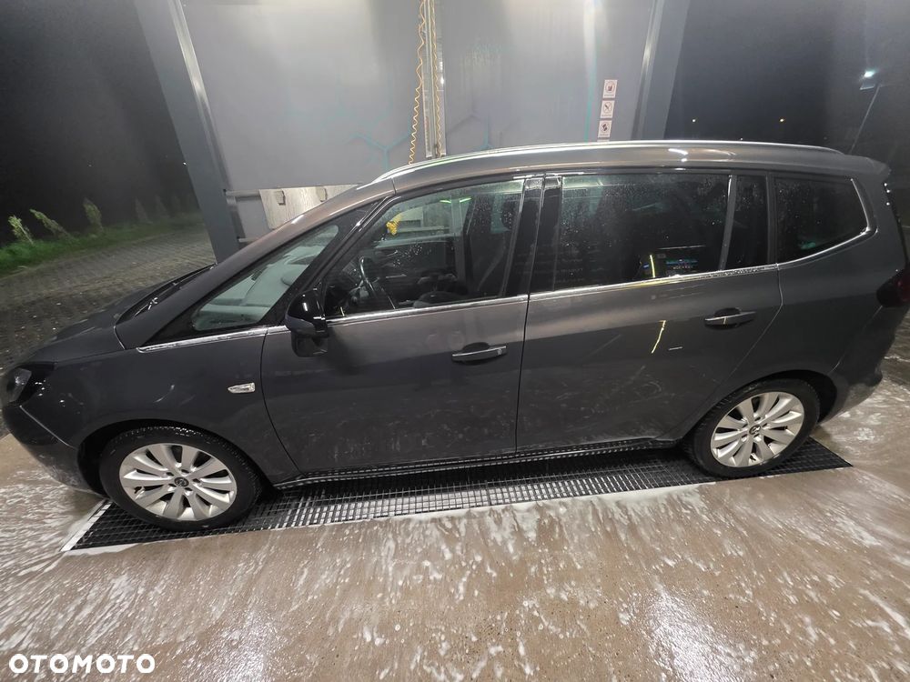 Opel Zafira 1.6 CDTI Cosmo - 4
