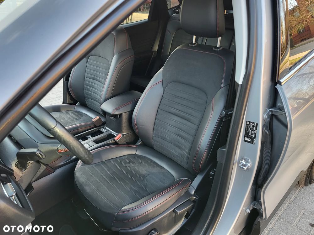 Ford Kuga 2.0 EcoBlue mHEV FWD Titanium X - 11