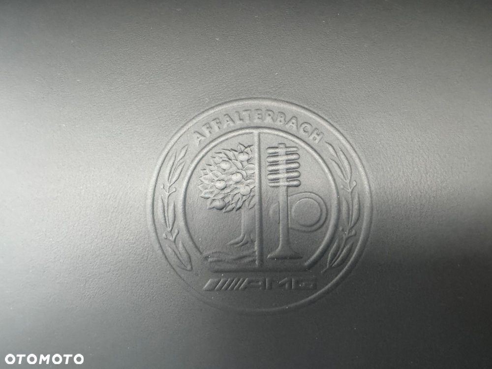 Mercedes-Benz GLC - 34