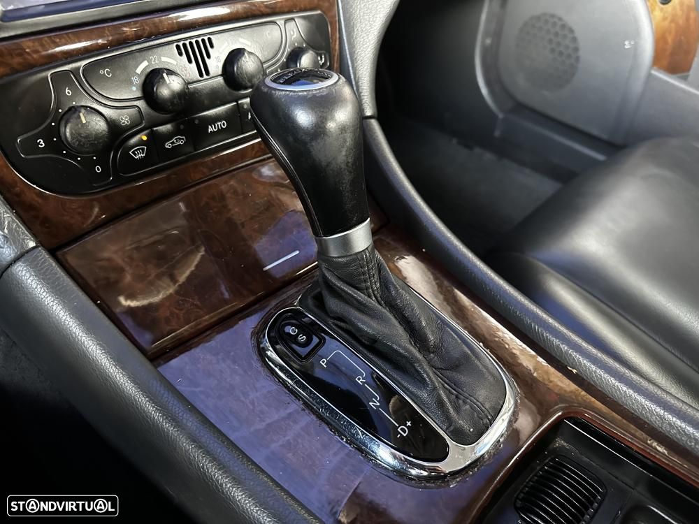 Mercedes-Benz C 220 - 29