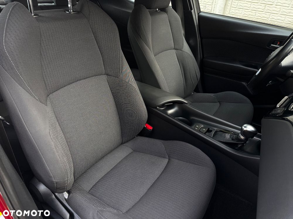 Toyota C-HR 1.2 T Premium CVT 4x4 - 33