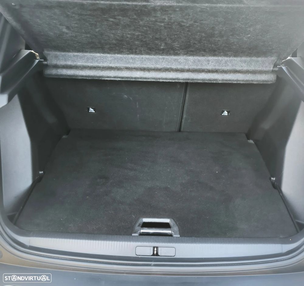 Peugeot 2008 1.2 PureTech GT Line EAT8 - 14