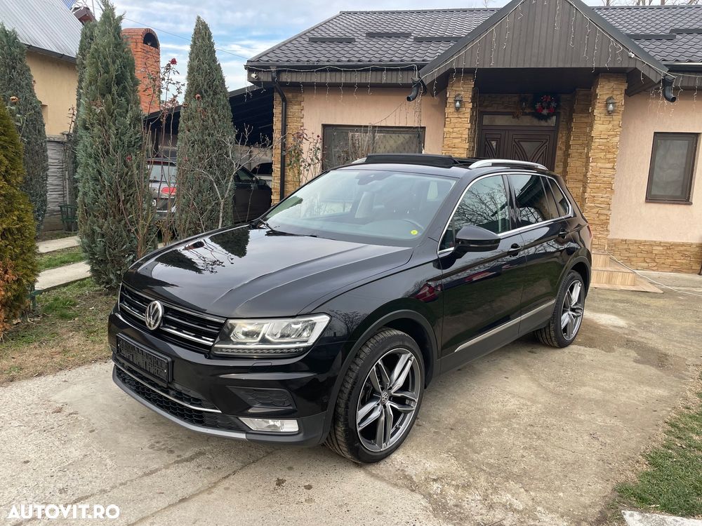 Volkswagen Tiguan - 1