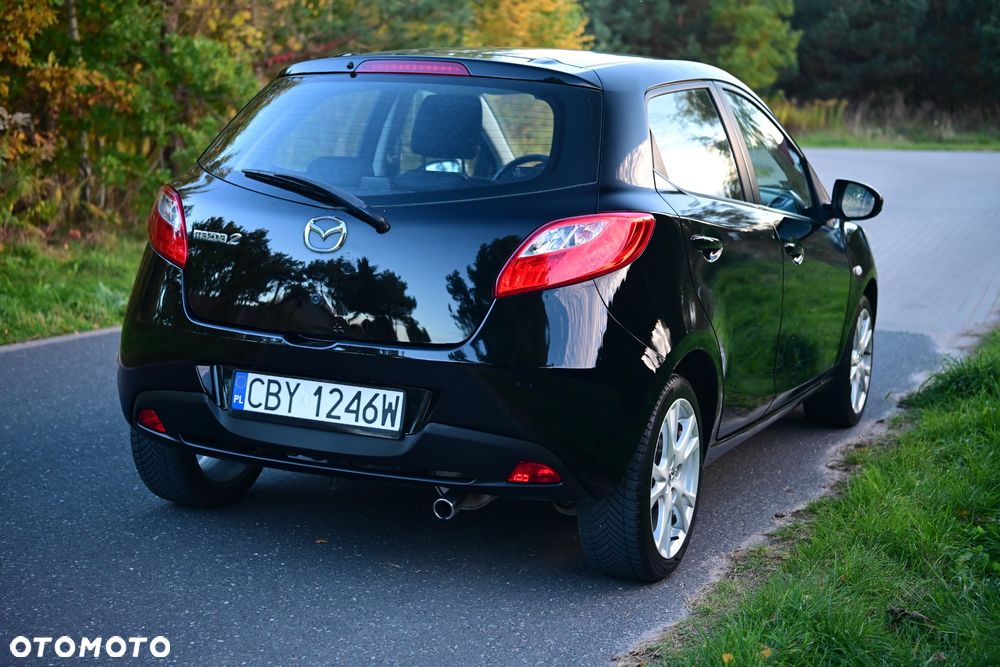 Mazda 2 - 10
