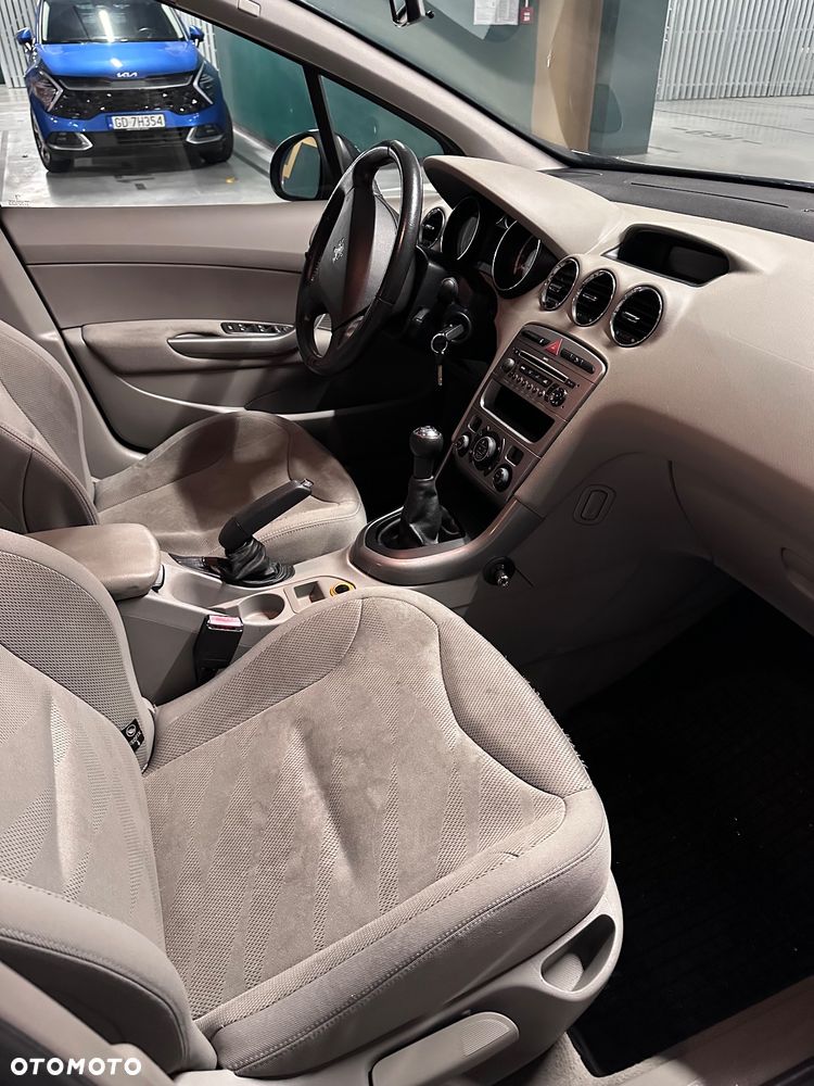 Peugeot 308 1.6 Trendy - 19