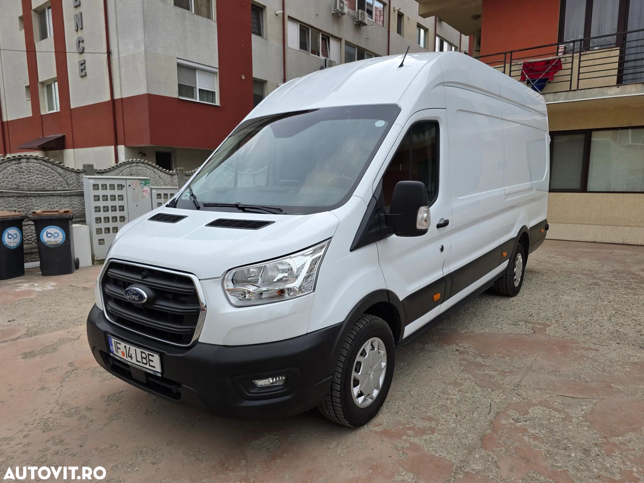 Ford Transit - 1